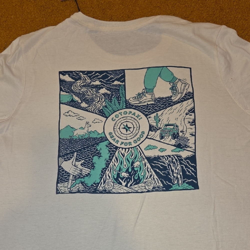 Cotopaxi Women's Cream T-Shirt with Car Graphic - Picture 5 of 5